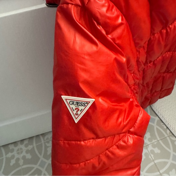 GUESS Red Puffer coat - Size XL (Fits like a Medium/Large) - Picture 5 of 5
